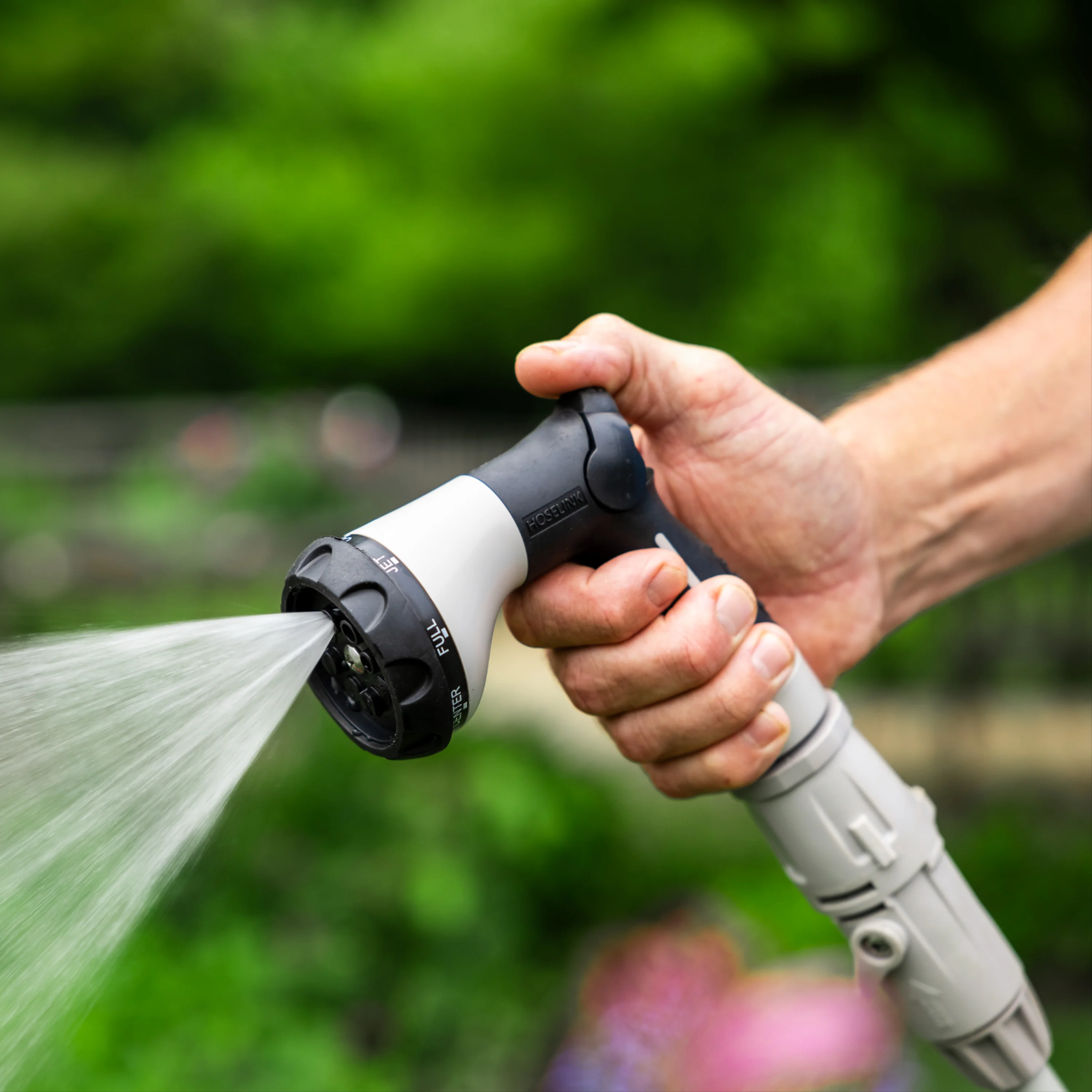 Comfort 8-Pattern Flow Control Sprayer + Fitting - Image 3